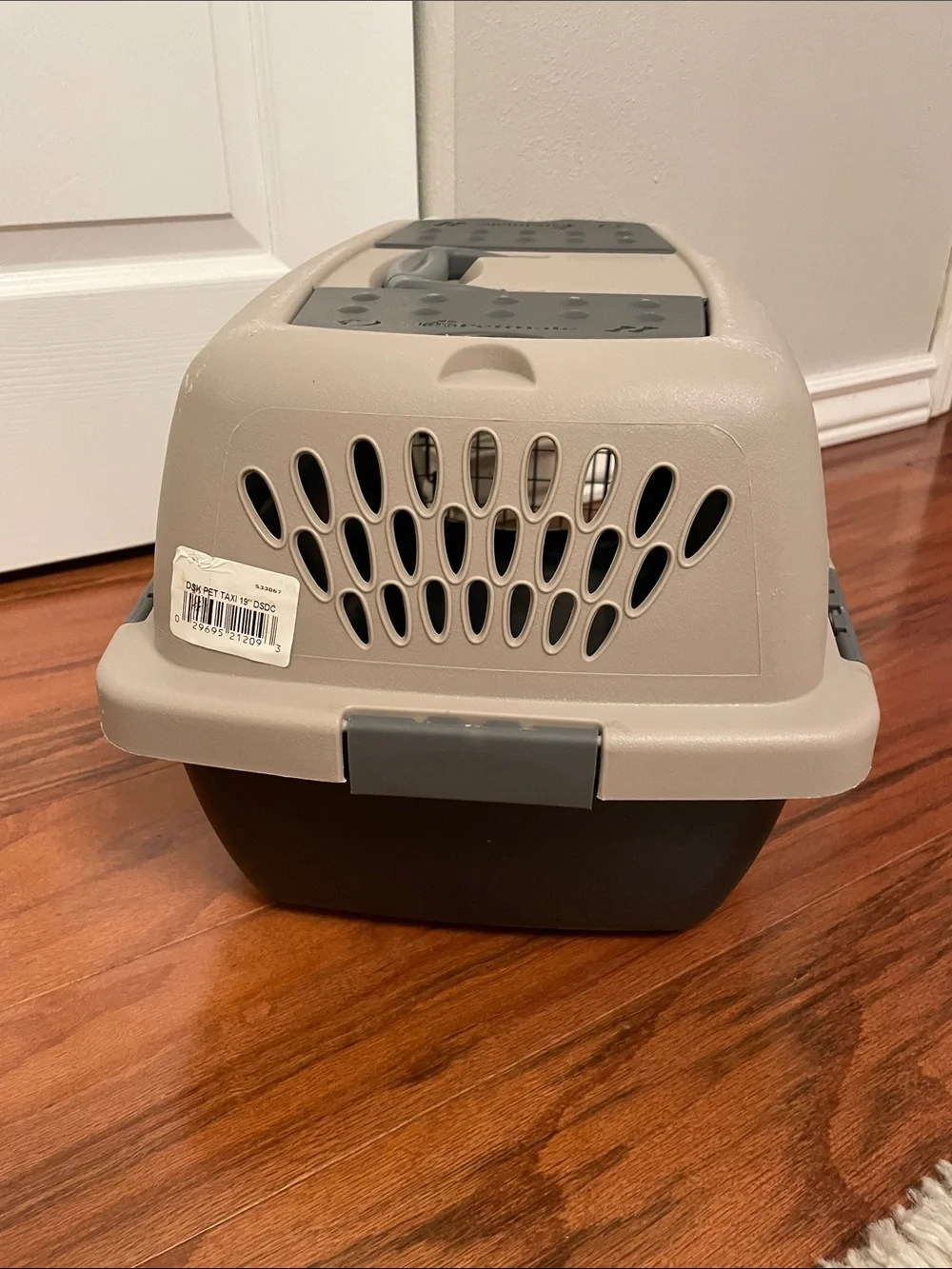 Petmate Small Pet Taxi 19” Travel Taxi Crate For Cats or Small Dogs Great Shape